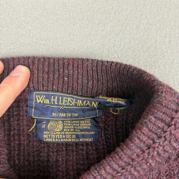 Wm H Leishman Shetland 100% Wool Sweater Mens Large Burgundy Crew Neck Hole - Picture 4 of 9